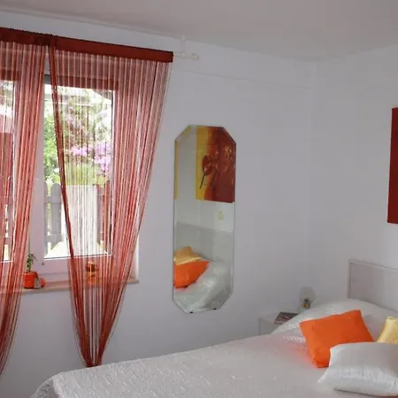 In Sabunike Mit Terrasse, Klimaanlage, W-lan Appartamento