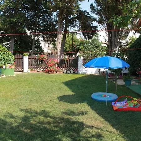 In Sabunike Mit Terrasse, Klimaanlage, W-lan Appartamento