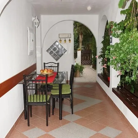 In Sabunike Mit Terrasse, Klimaanlage, W-lan Privlaka (Zadar)
