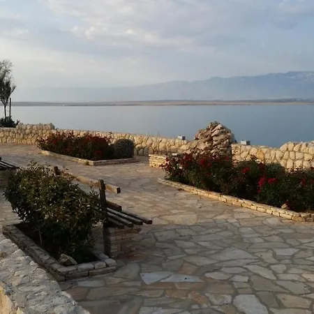 Appartamento In Sabunike Mit Terrasse, Klimaanlage, W-lan