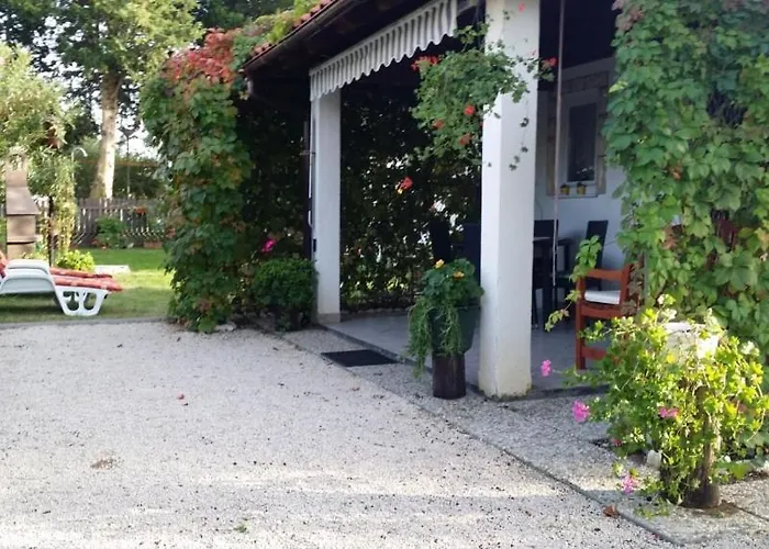 In Sabunike Mit Terrasse, Klimaanlage, W-lan * Privlaka (Zadar)